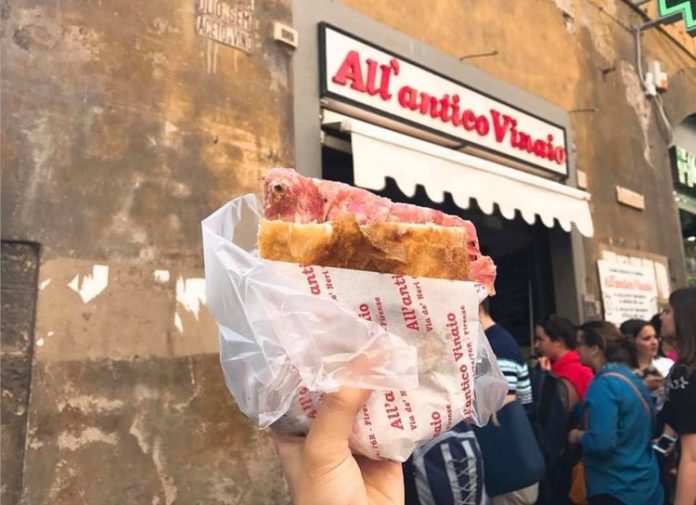 Overtourism: Fine of $500 for eating on busy streets in Florence, Italy