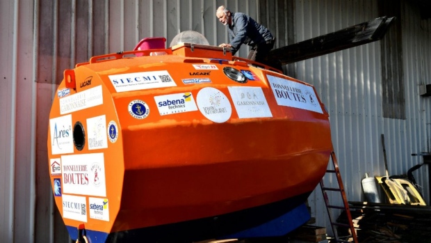 71 years old French man to cross Atlantic in a barrel shaped capsule