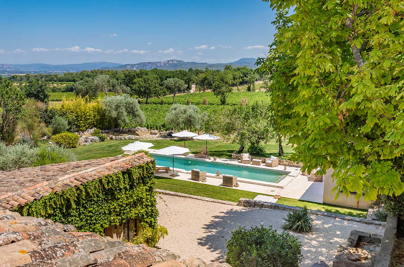 Luxury Aix-en-Provence vineyard estate for sale